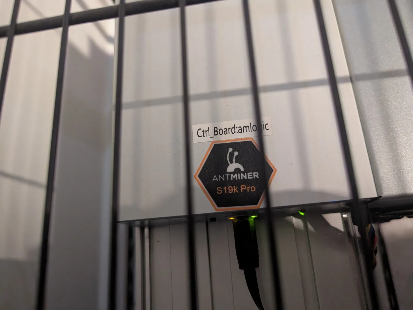 

TT BUY NOW Antminer S19k pro 110Th BTC Bitcoin Miner Asic include PSU by Bitmain