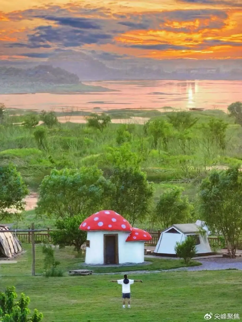 

Ems Sculpting Body RF Fat Reduction Machine Ems Neo Electromagnetic Muscle Stimulate SPA Slimming