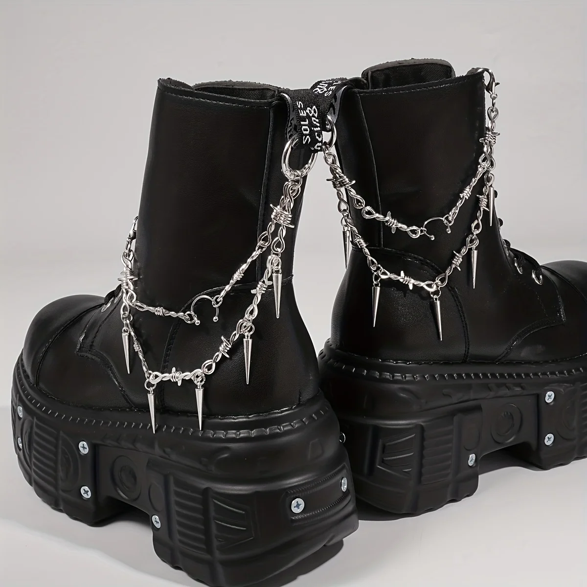 2 Pcs Y2K Punk Style Barbed Wire Conical Spike Layered Shoe Decorations, Suitable for Daily Wear, Halloween Parties, and Gifting