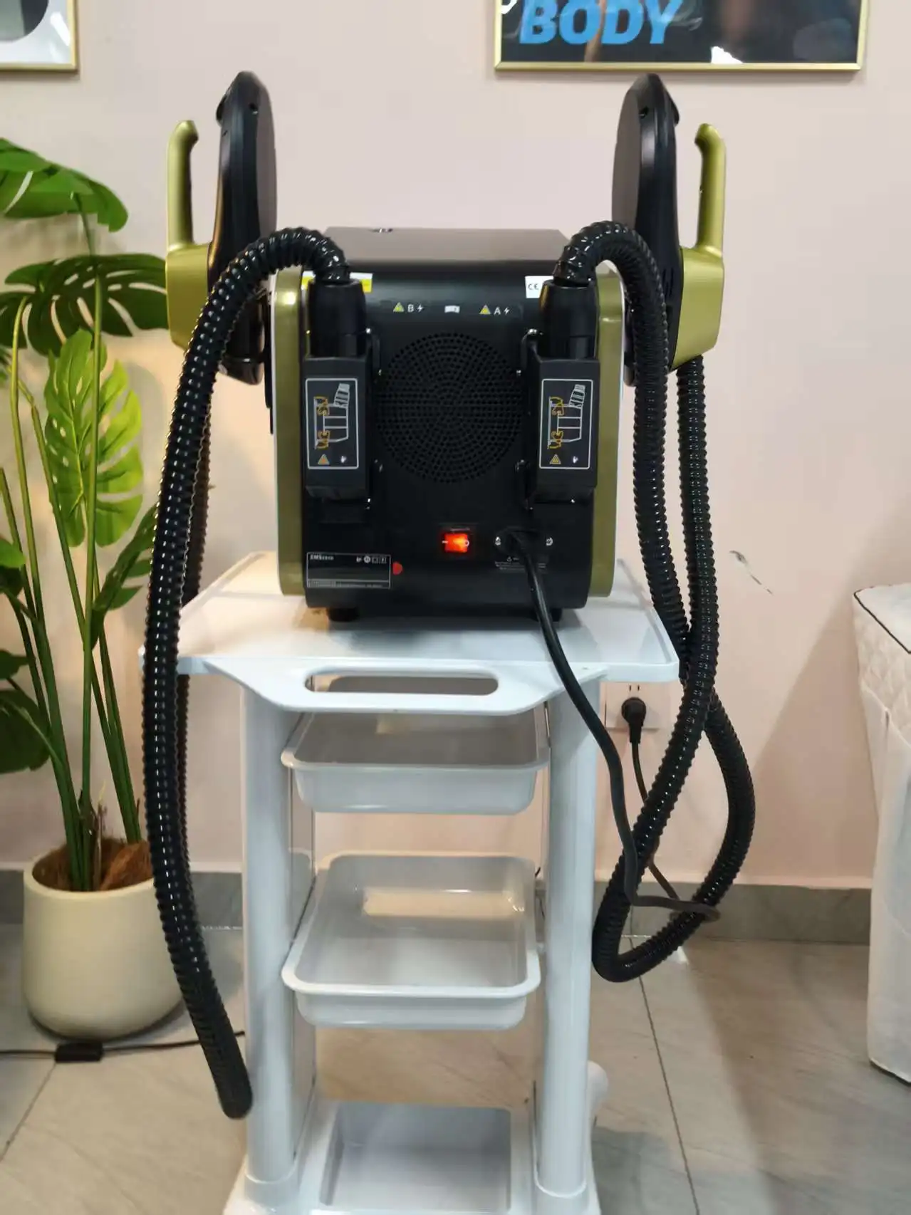 Myoslim 15T 6500W 200HZ HIEMT آلة نحت الجسم حرق الدهون نغمة العضلات عالية الكثافة جهاز التخسيس الكهرومغناطيسي