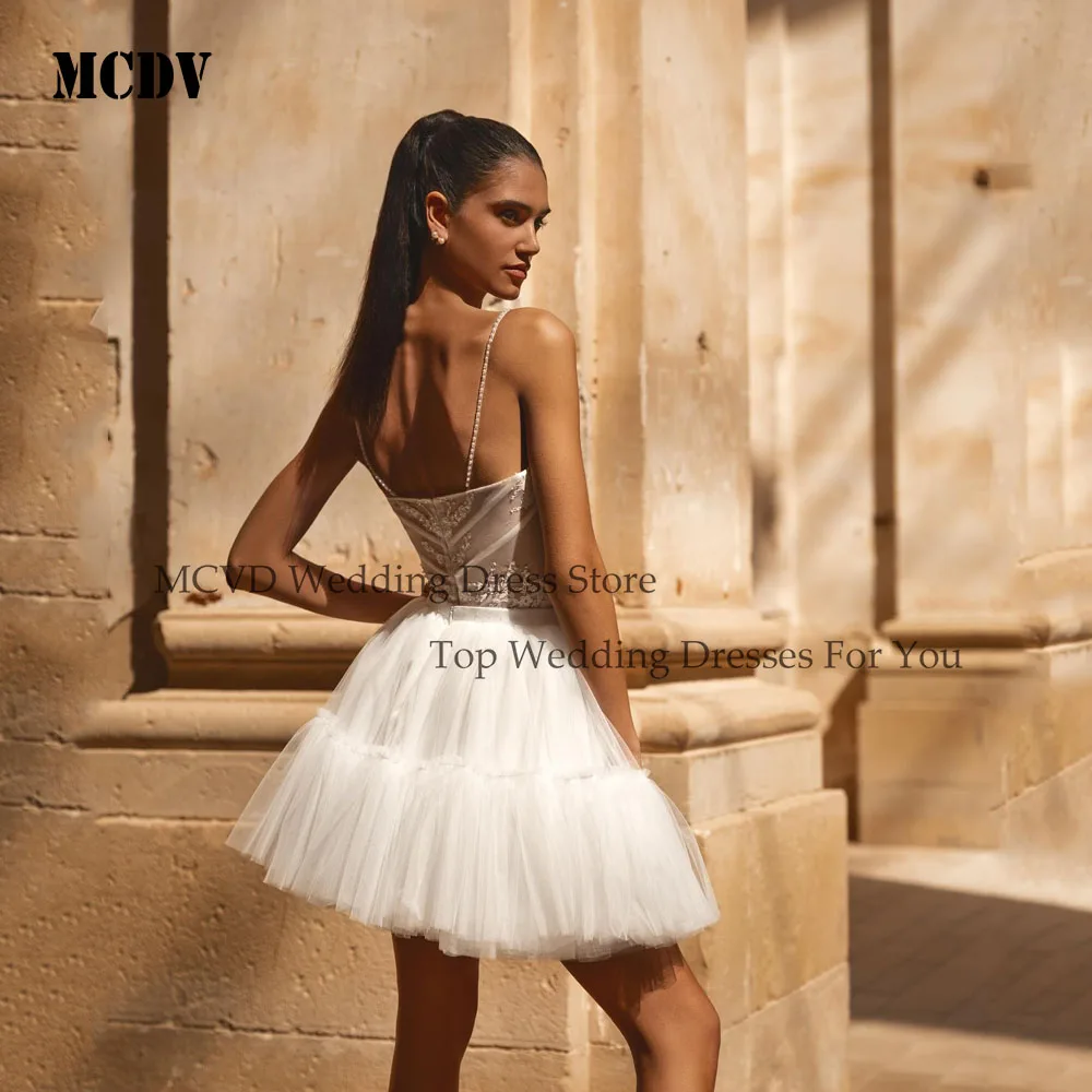 MCDV Mini A-Linie Brautkleider Applikation Spitze Spaghetti-Trägern Open Back Tüll V-Ausschnitt Brautkleid Vestido De Noiva Maßgeschneidert