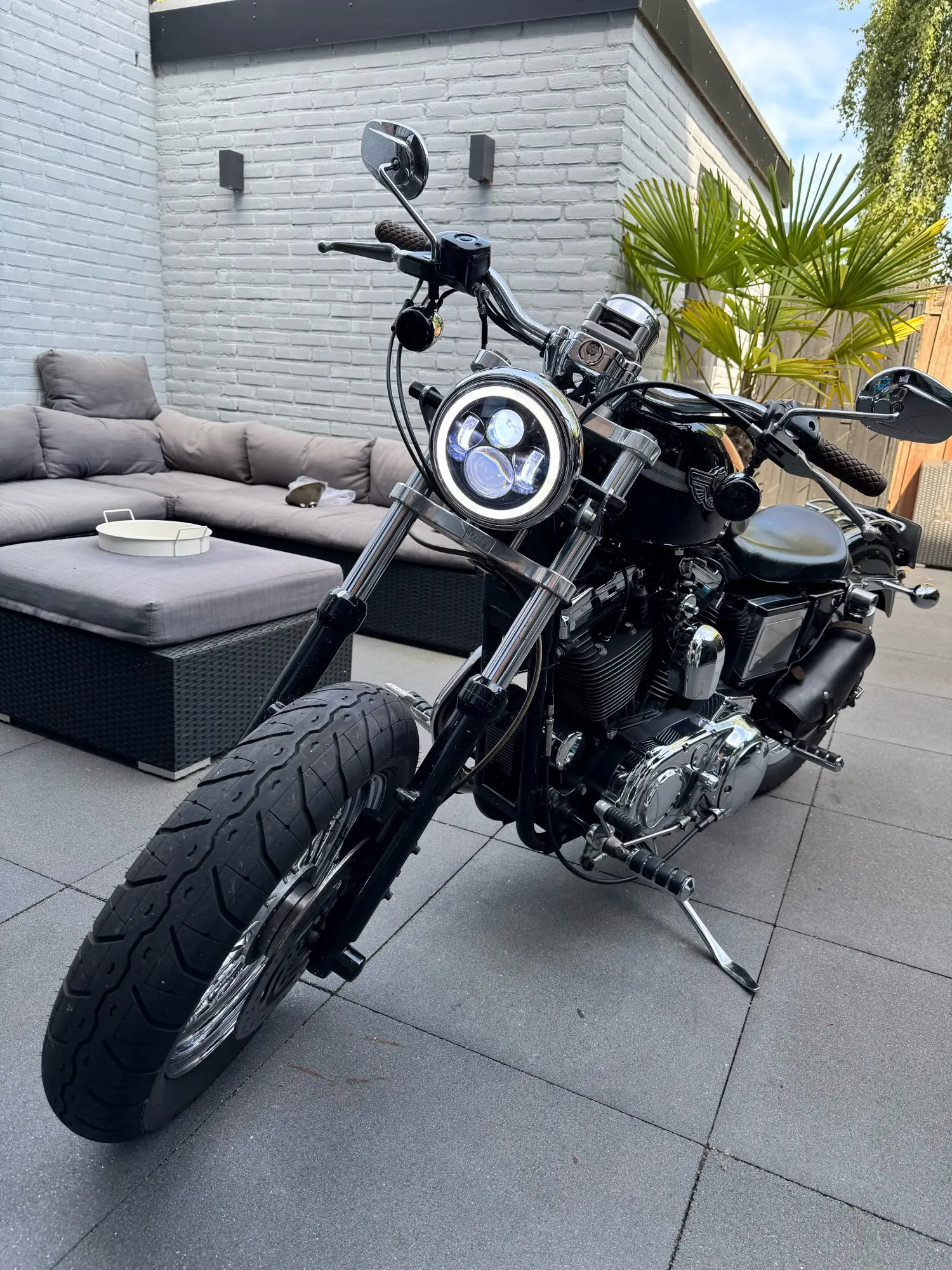 5.75 Inch Round LED Headlight photo review
