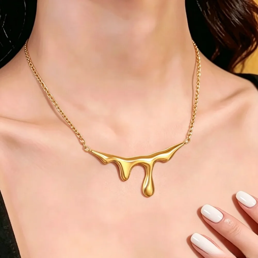 Tropfenförmige Unregelmäßige Anhänger-Halskette aus Edelstahl mit Kreuzkette, Schlüsselbein-Halskette im Minimalistischen Nischen-Stil, Persönlichkeits-Mode J