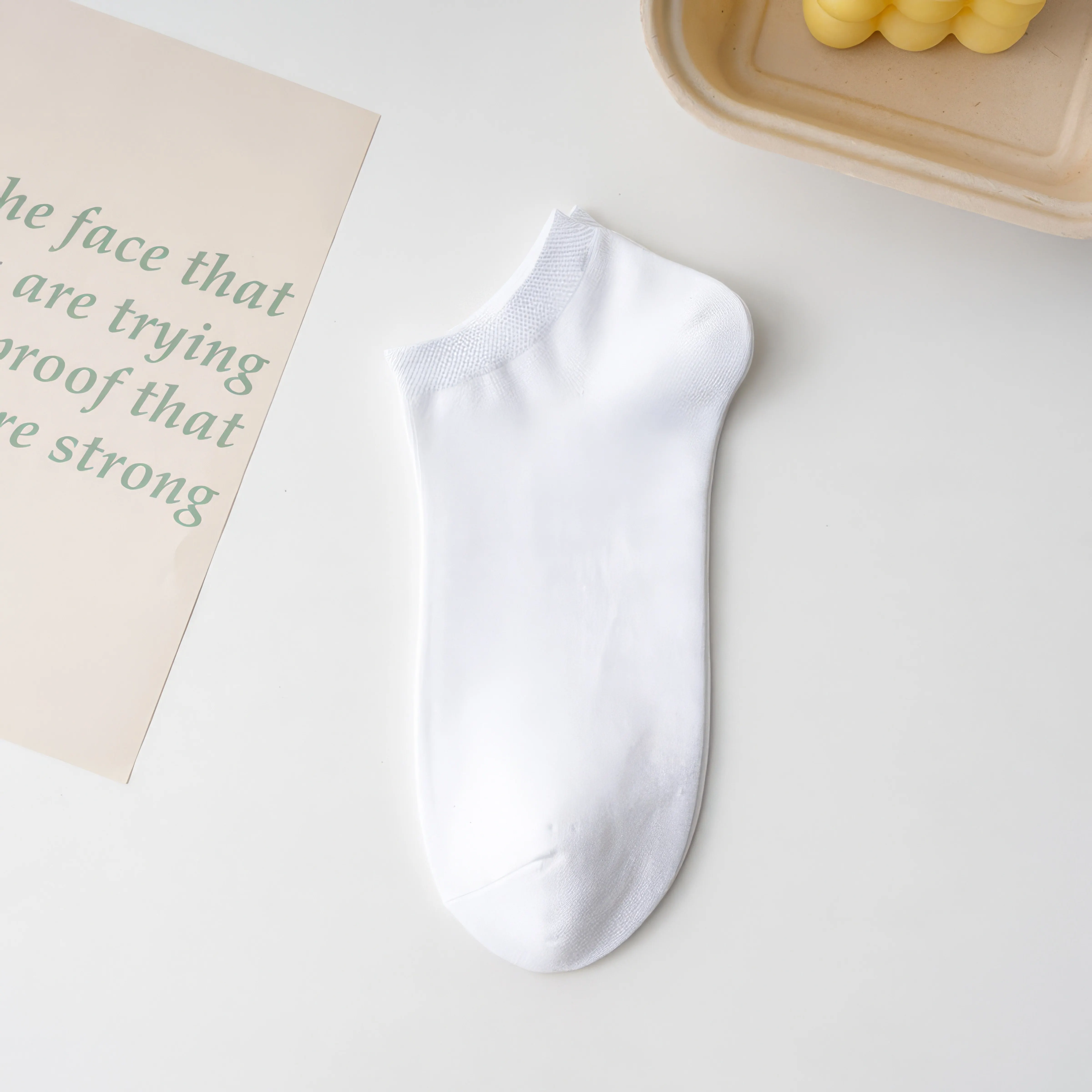 10 pares de meias clássicas pretas, brancas e cinza, respiráveis, antiderrapantes e confortáveis, adequadas para todas as estações