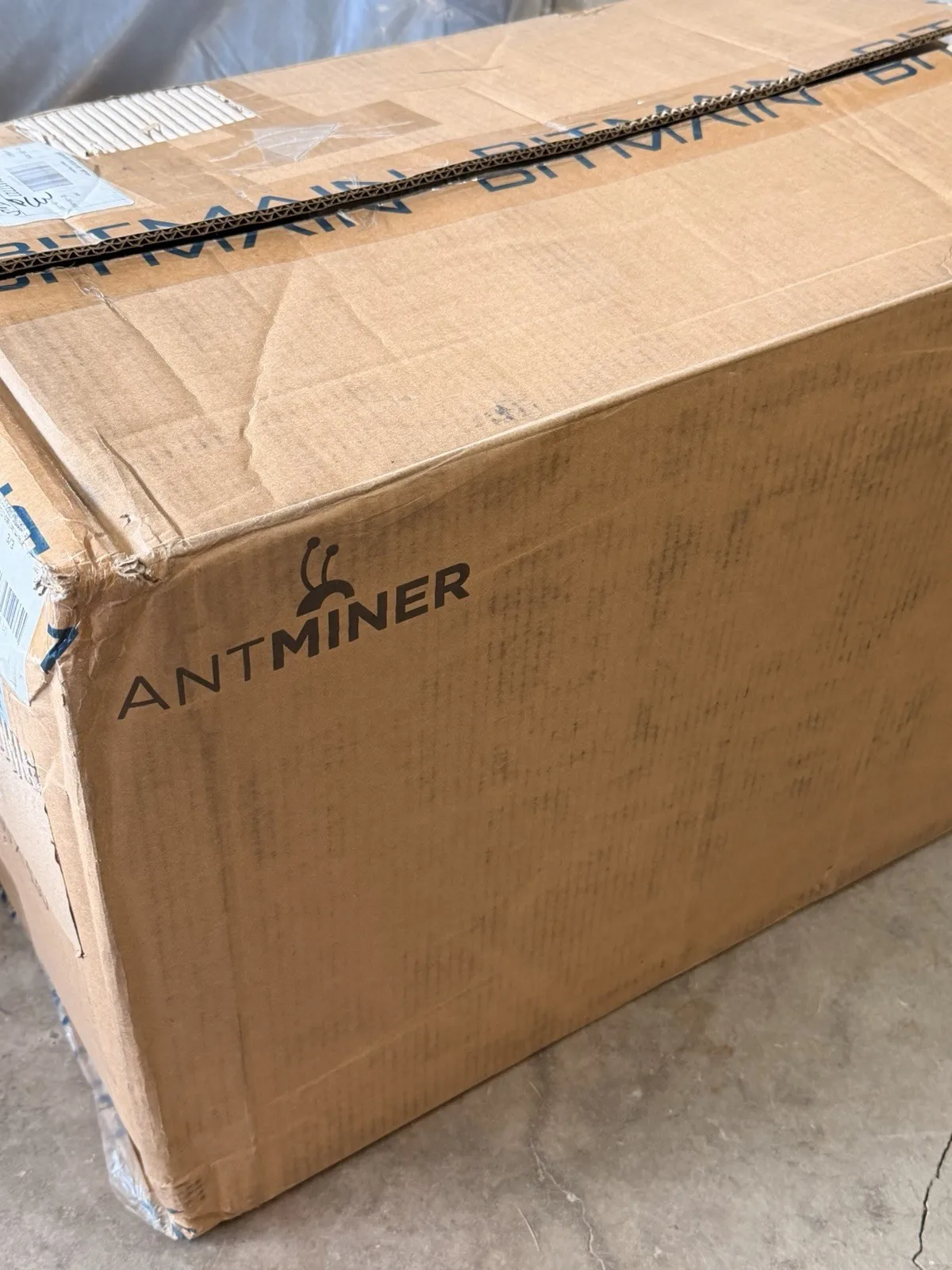PURE Bitmain Antminer Z15K 525 KSol/s 2483W Equihash Cryptocurrency Miner