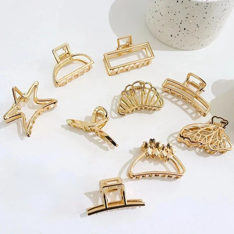 Fashion Hollow Heart Metal Hair Claw Clips Simple Non Slip Mini Gold Geometric Bangs Barrettes Hair Jaws For Women Girls Daily — zdjęcie 2