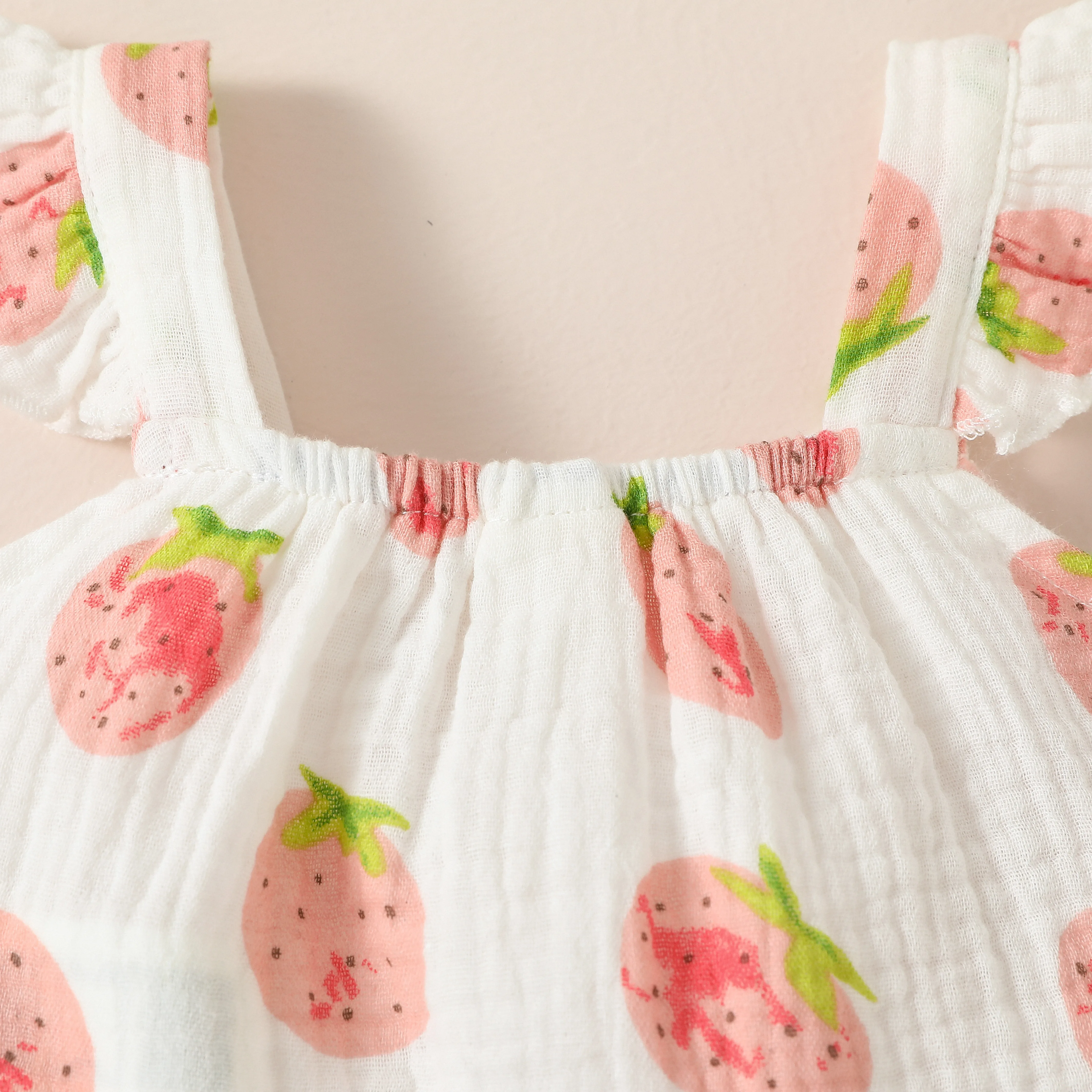 Baby Girl Printing Strawberry Sleeveless Top And Shorts Active Summer Fashion Suit