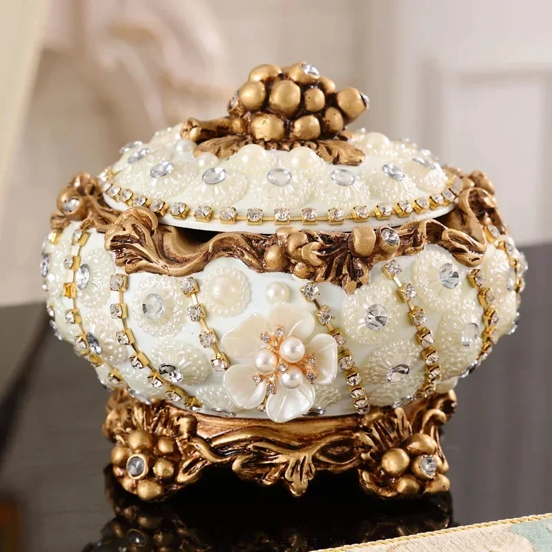 Europese Lichte Luxe Stof Asbak Creatieve Home Decor Grote Capaciteit Kraal Asbakken, Stijlvol Persoonlijkheidsontwerp, Indoor Ornament - afbeelding 2