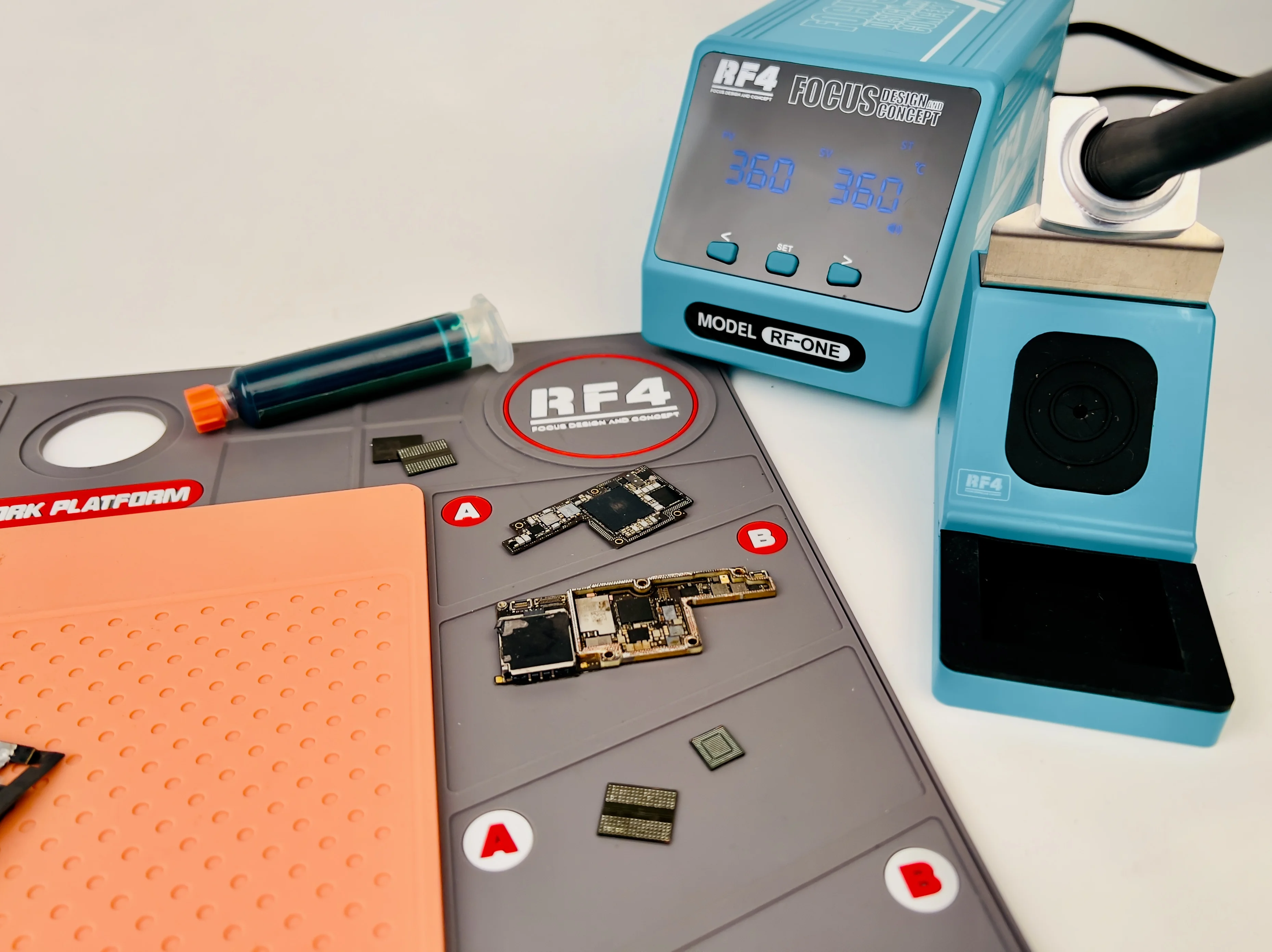 RF4 Insulated Silicone soldering Mat Welding , 260x380MM, BGA Desktop Station Phone Repair Pad Maintenance Platform RF-PO2