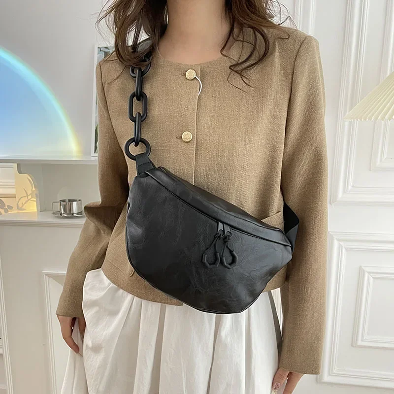 Miękka torba na talię ze skóry PU Kobiety Jakość Fanny Pack Gruby łańcuch na ramię Torba na klatkę piersiową Moda Torby na pasek Torebki na talię — zdjęcie 2