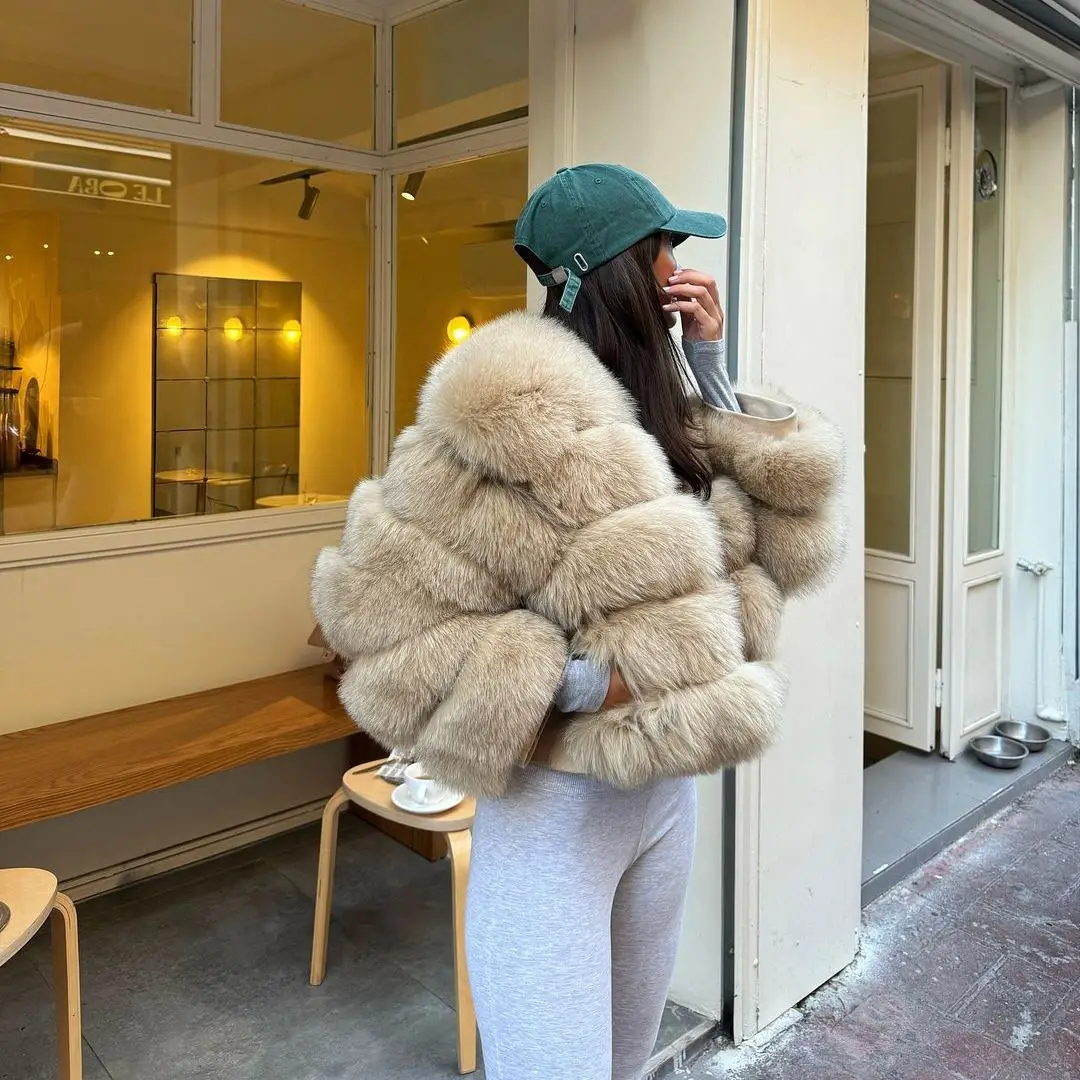 

Light Khaki Natural Dox Fur Coat Round Collar Long Sleeve Winter Fashion Short Genuine Leather Fox Fur Jackets High Strret Woman