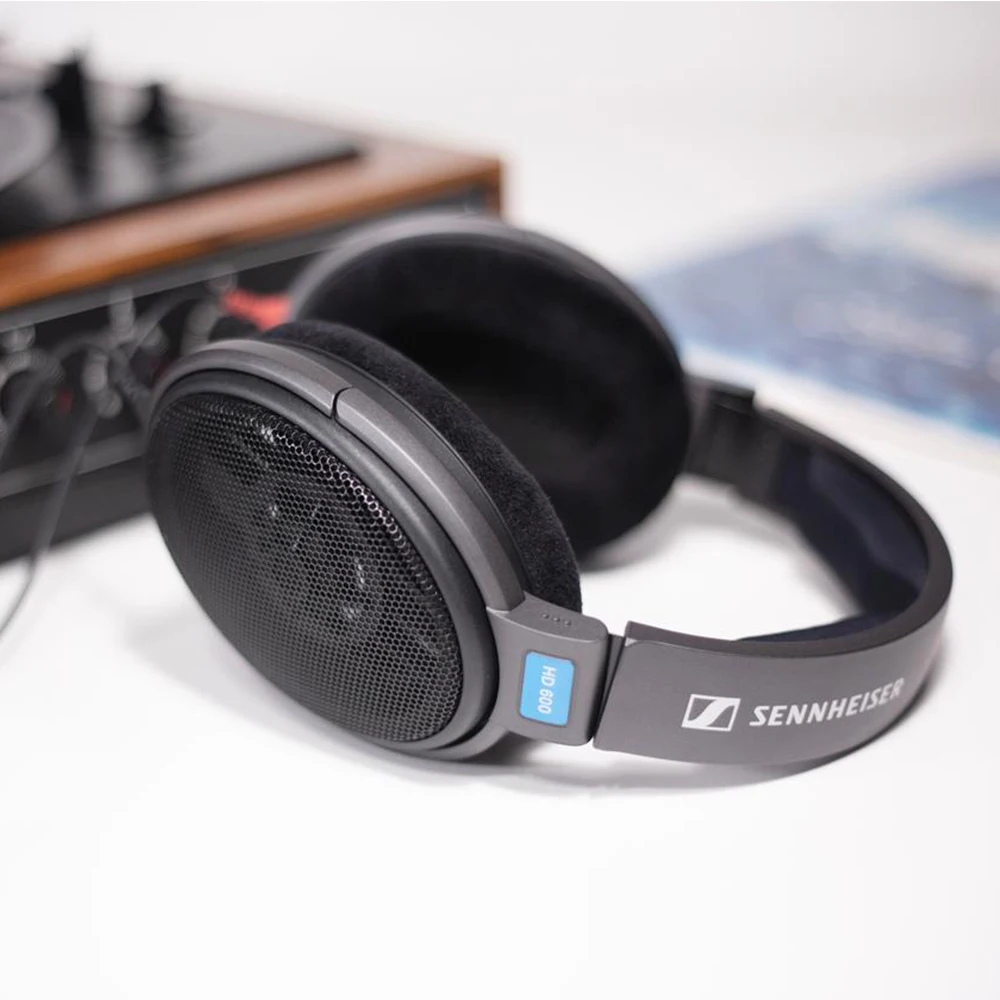 Zenheizer HD600 open reference wireline headphones