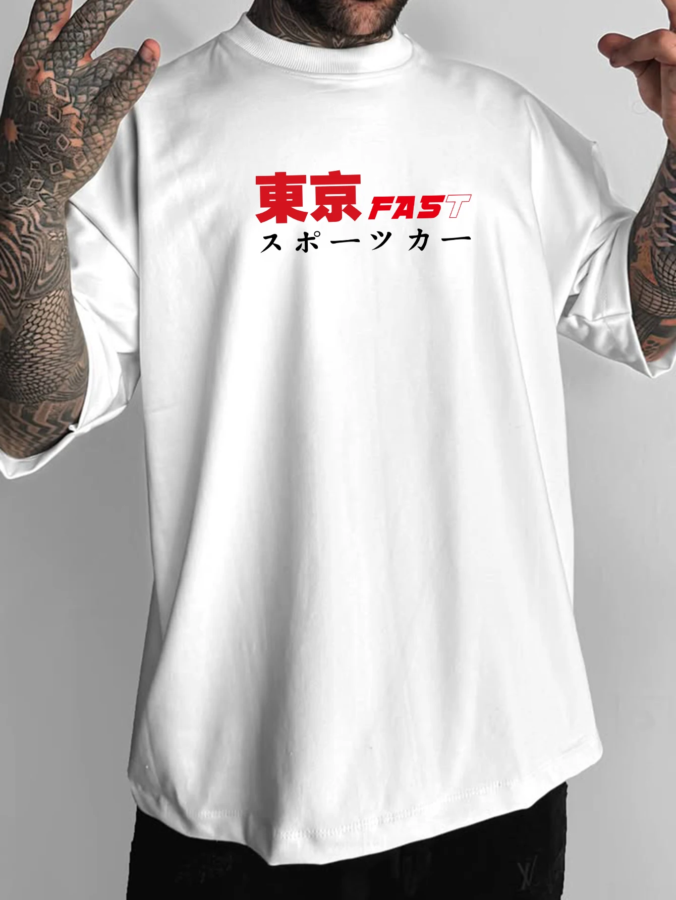 เสื้อยืดโอเวอร์ไซส์ลายกราฟิกสต - Brand Streetwear Tokyo บทวิจารณ์และราคา