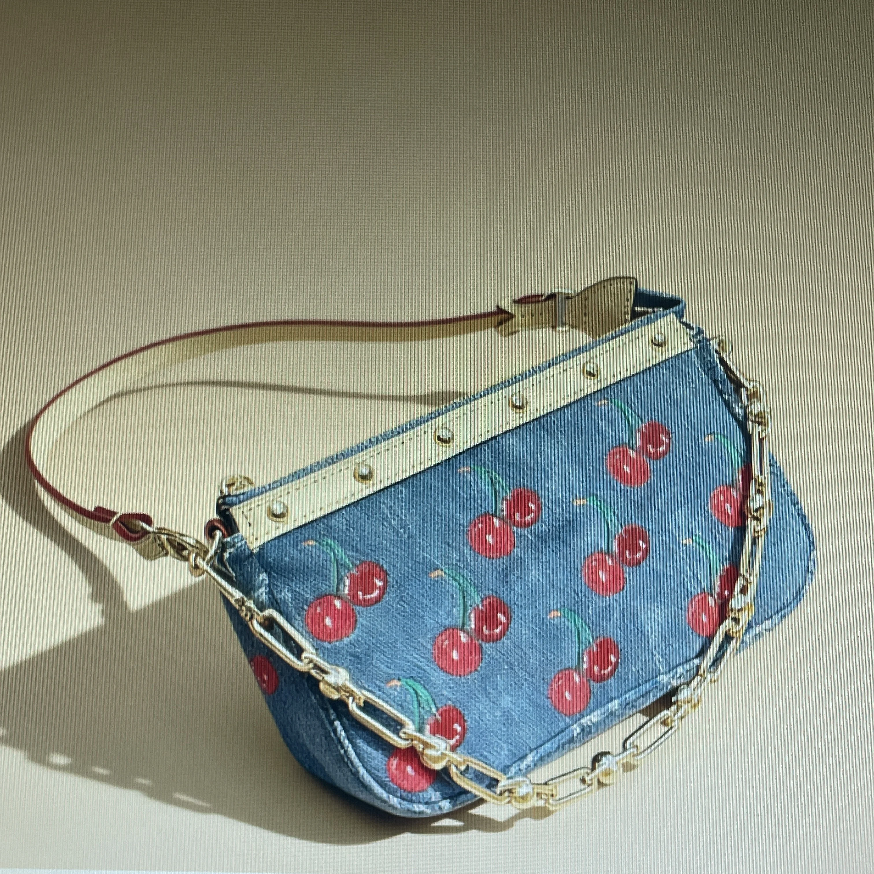 

2025 New Design Women's Cowboy Cherry Underarm Bag with Chain 21*12 cm