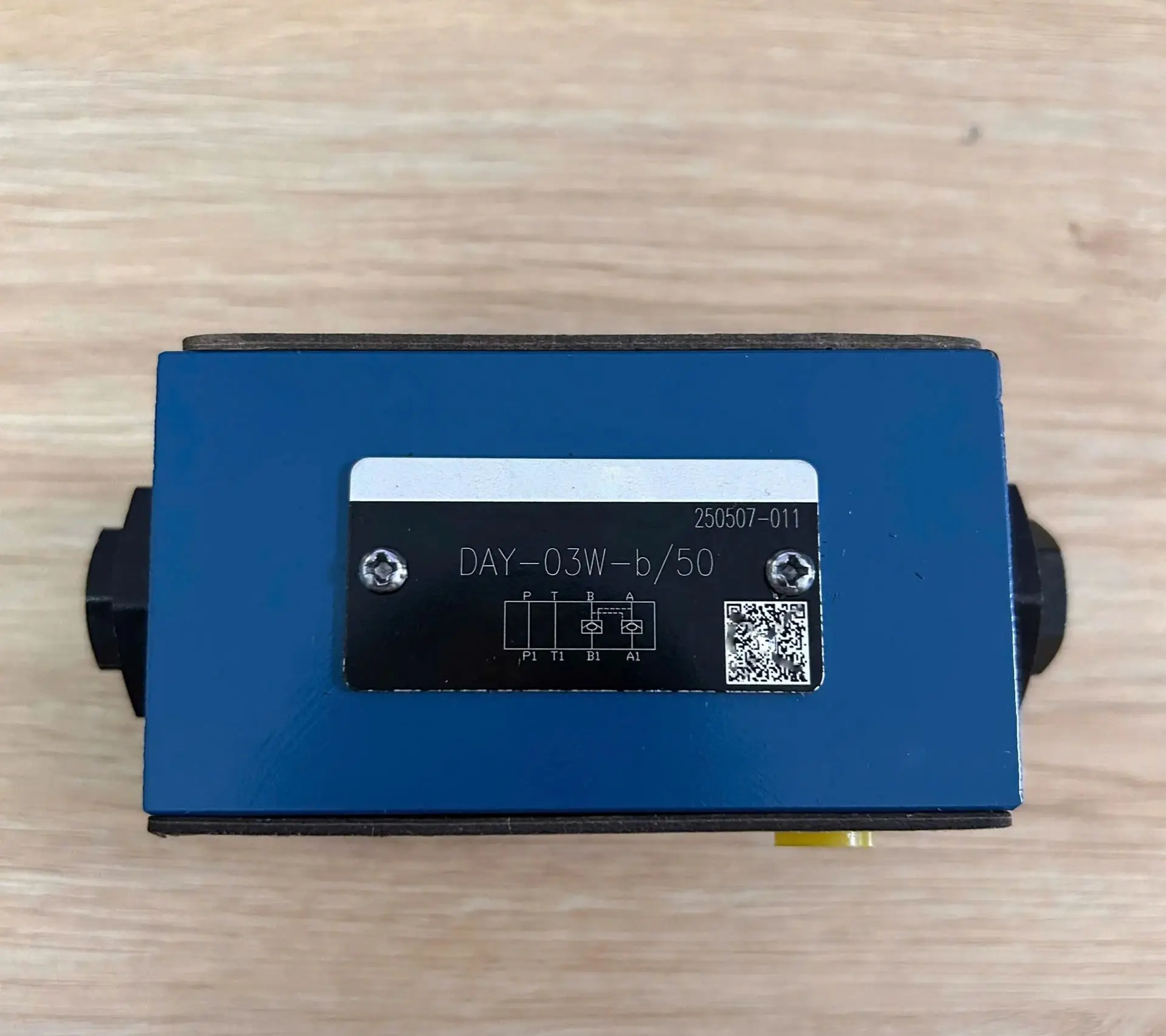 DAY-03W-b/50 4-Way Hydraulic Valve Directional Control Valve