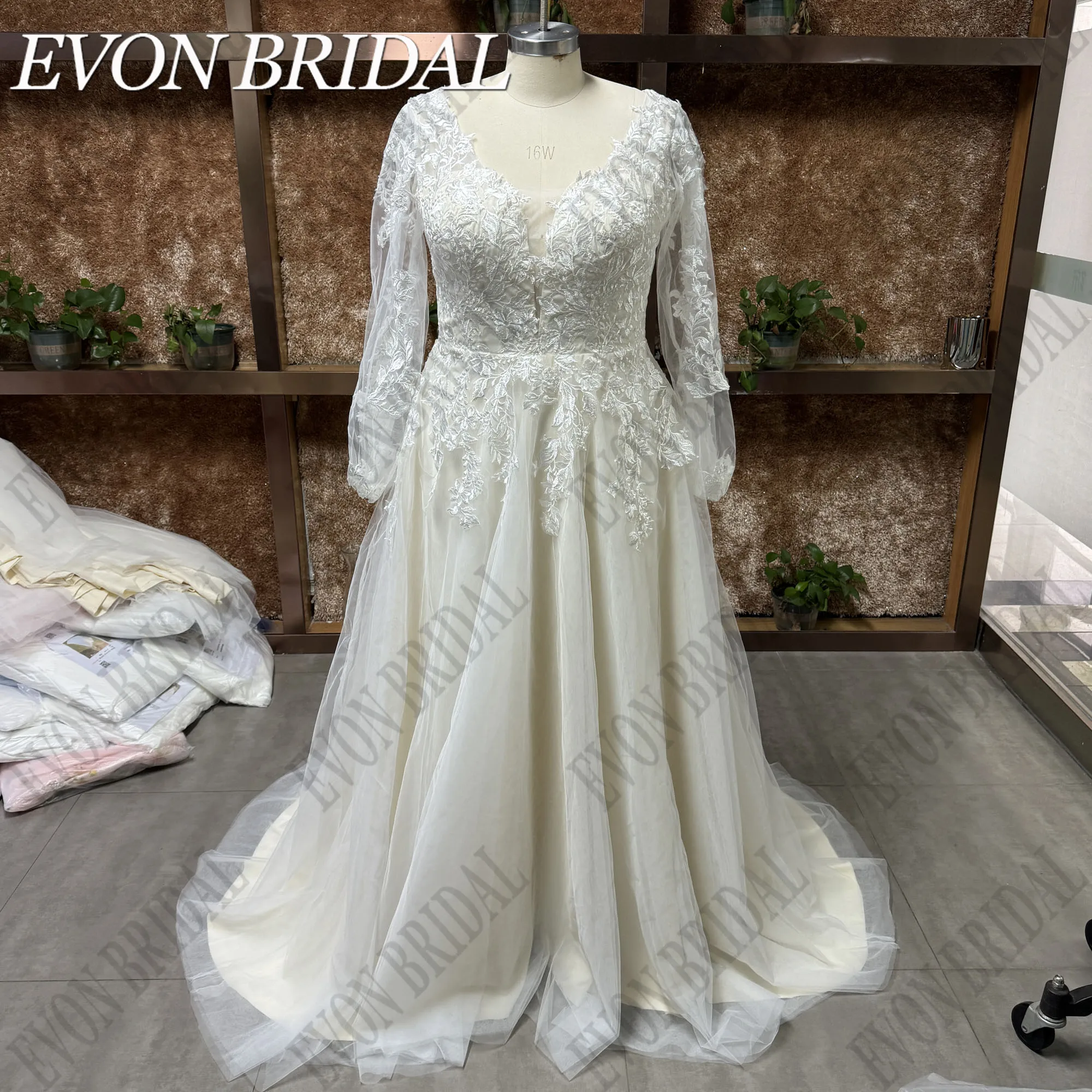 EVON abito da sposa da sposa Plus Size scollo a v maniche a sbuffo Applique a-line Backless pizzo abiti da sposa Sweep Train vestido de noviaEVON