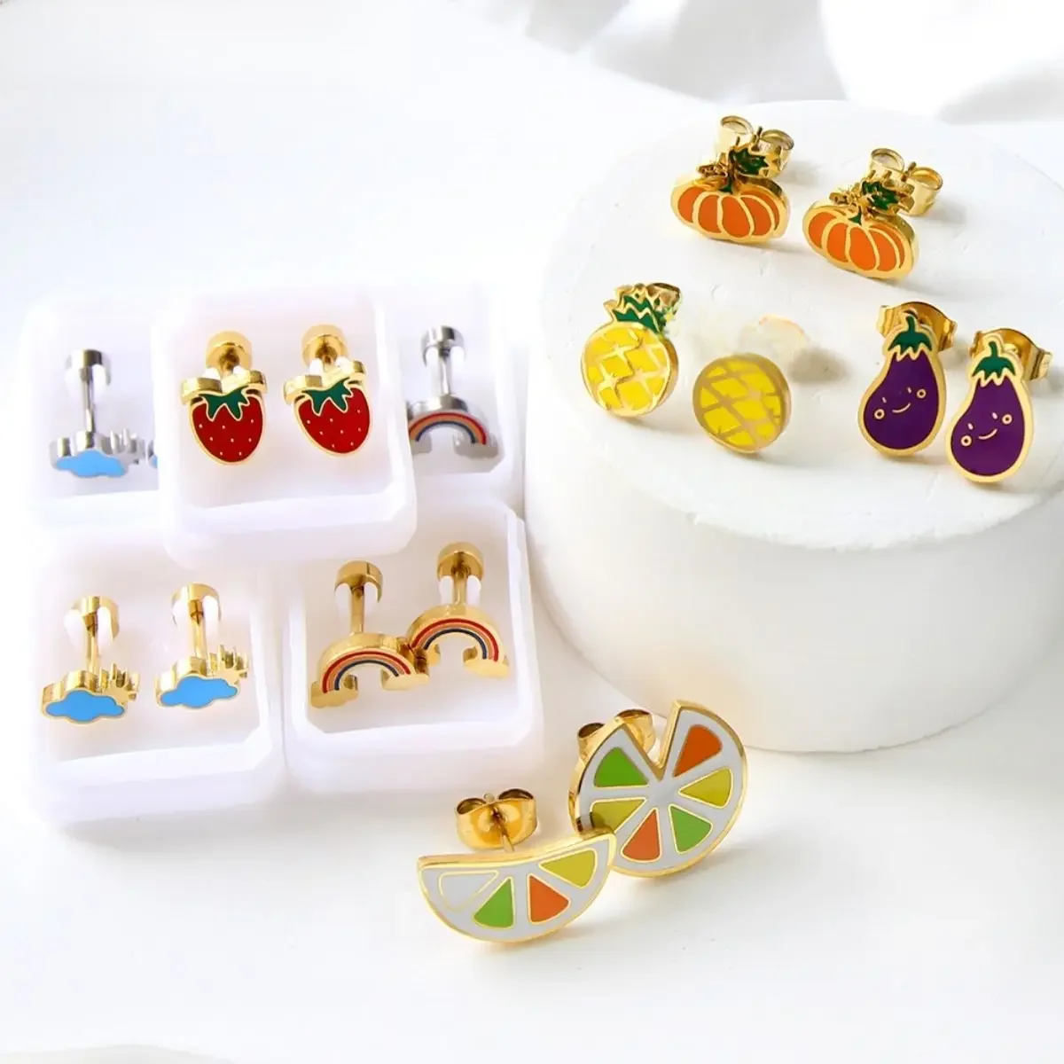 LUXUKISSKIDS-boucle d’oreille enfants fille,Boucles d'oreilles en acier pour femmes et filles, Boucles d'oreilles en acrylique, Boucles d'oreilles mignonnes, Tiny Coussins, Clips d'oreille coréens