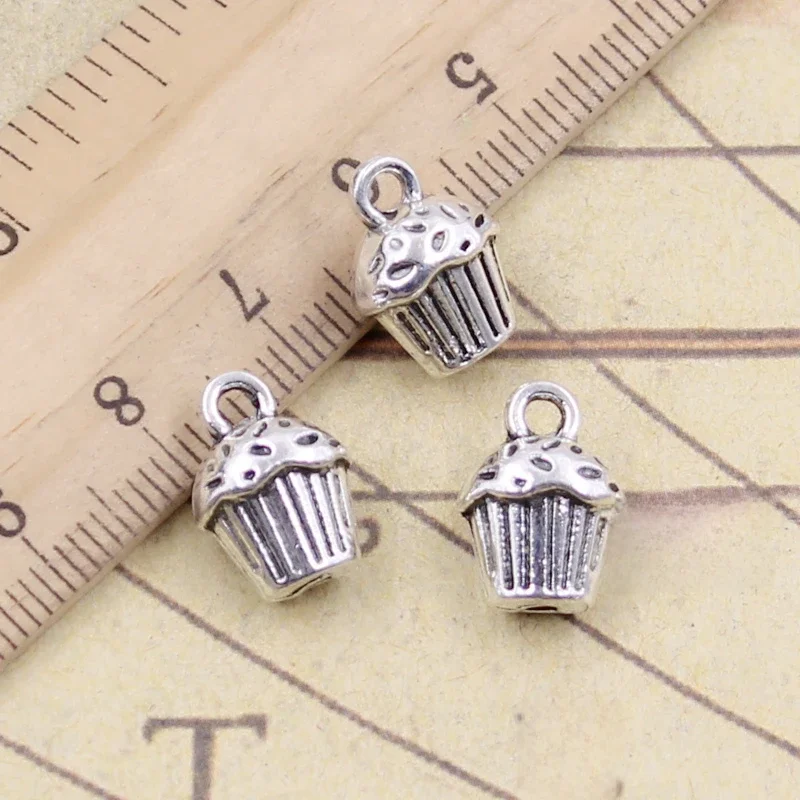 10 sztuk Charms 3D Cupcake Cake 13x10x8mm tybetański DIY biżuteria retro bransoletka naszyjnik antyczny brąz srebrny kolorowy wisiorek — zdjęcie 2