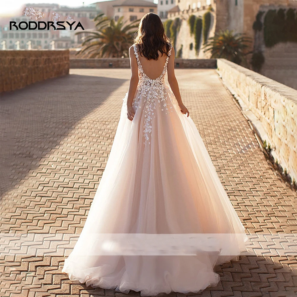 RODDRSYA Beach Wedding Dresses 2023 Backless 3D Flowers Sleeveless V-neck Boho A-Line Princess Bride Gowns Vestido De Novia