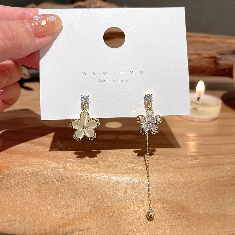 Vergoldete Kristallblatt-Quasten-Tropfenohrringe für Frauen, glänzende Zirkon-Blume, baumelnde Ohrringe, Hochzeit, Schmuck, Geschenk, Y2k – Detail 34