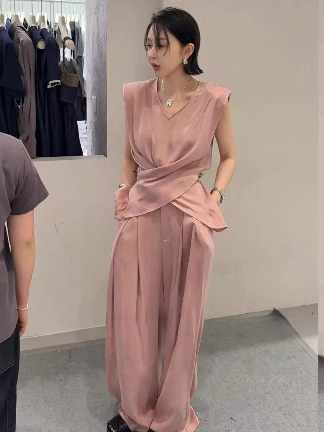 Elegant feminine summer solid color cupro lyocell wide leg pants suit