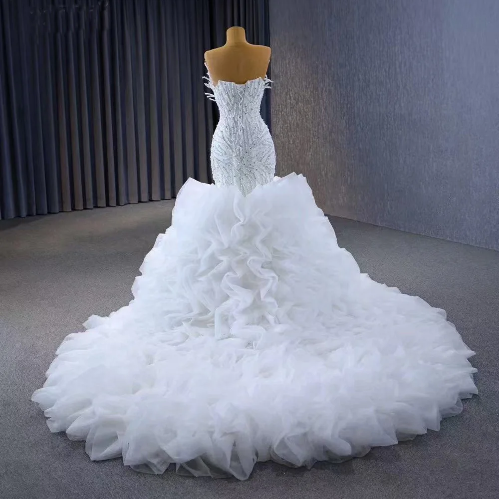 فستان زفاف فاخر على شكل قلب بدون أكمام وكشكشة وأربطة من الخلف مطرز بالخرز فستان الزفاف فستان الزفاف