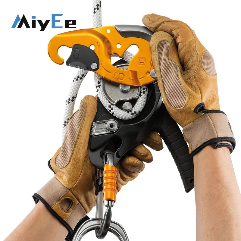D021 RIG Compact Rope Access Self-braking Descender Lift Retarder Built-in AUTO-LOCK System with Ergonomic Handle for PETZL