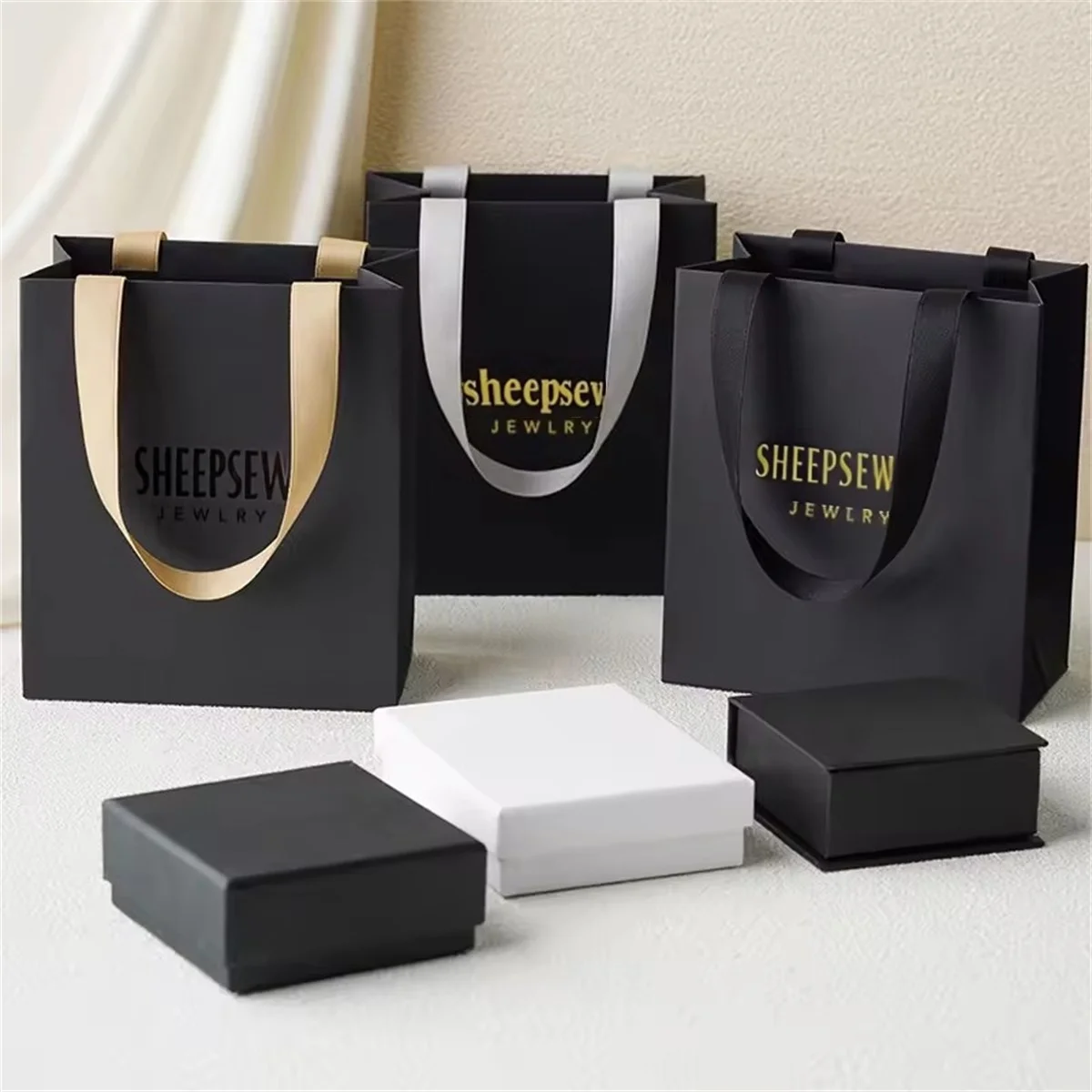 

24/50/100 шт. индивидуальный экологический черный картонный роскошный подарочный пакет с полной печатной ленточной ручкой и вашим собственным журналом