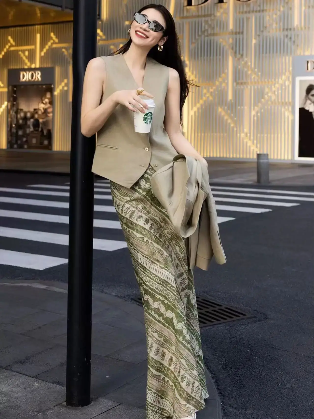 High-end lightweight luxurious linen vest and cotton print skirt stylish set