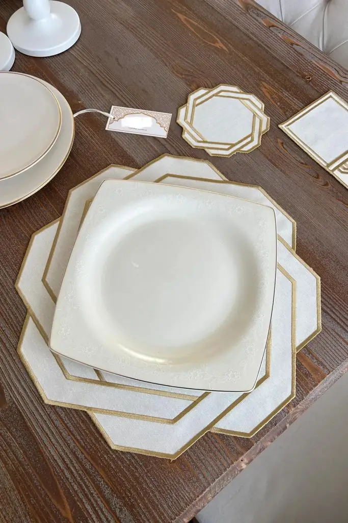 OCTAGONAL GOLD DESIGN PLACEMAT SET - WATERPROOF FABRIC - 6 PERSONS - 24 PCS. FULL SET