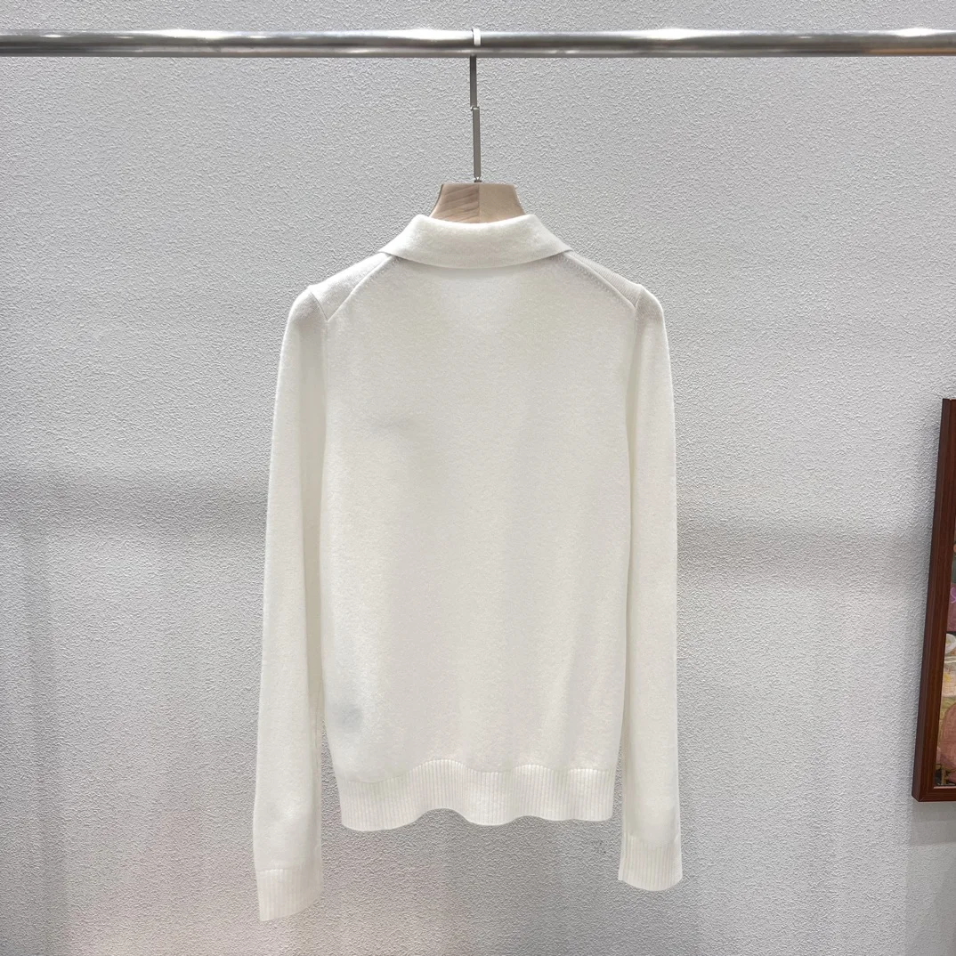 

Осень-зима 2025 г., новая женская одежда, кашемировый кардиган с лацканами, повседневный универсальный кардиган с ракушками и пуговицами, нежный и нежный