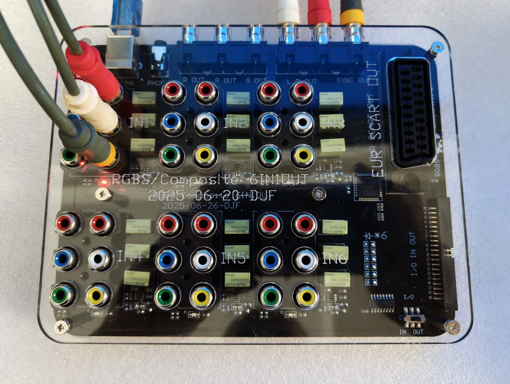 موزع RGBS أوتوماتيكي 6 في 1 مع كابل USB للأجهزة المزودة بإخراج الفيديو المركب RGBS #2