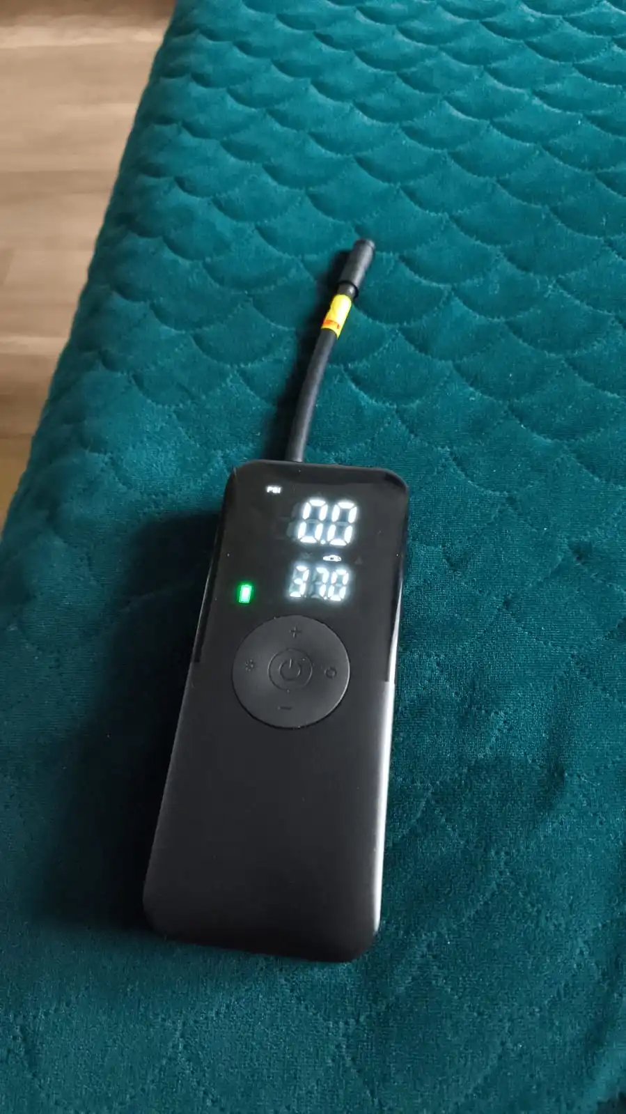 VanVolt AirGo™ Cordless Digital Tyre Inflator - Portable 150 PSI Air Pump photo review