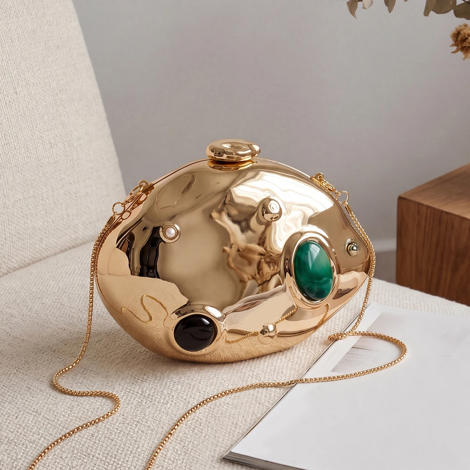 New luxurious emerald encrusted shell bag elegant womens crossbody bag sparkling metallic evening bag stylish solid color clutch
