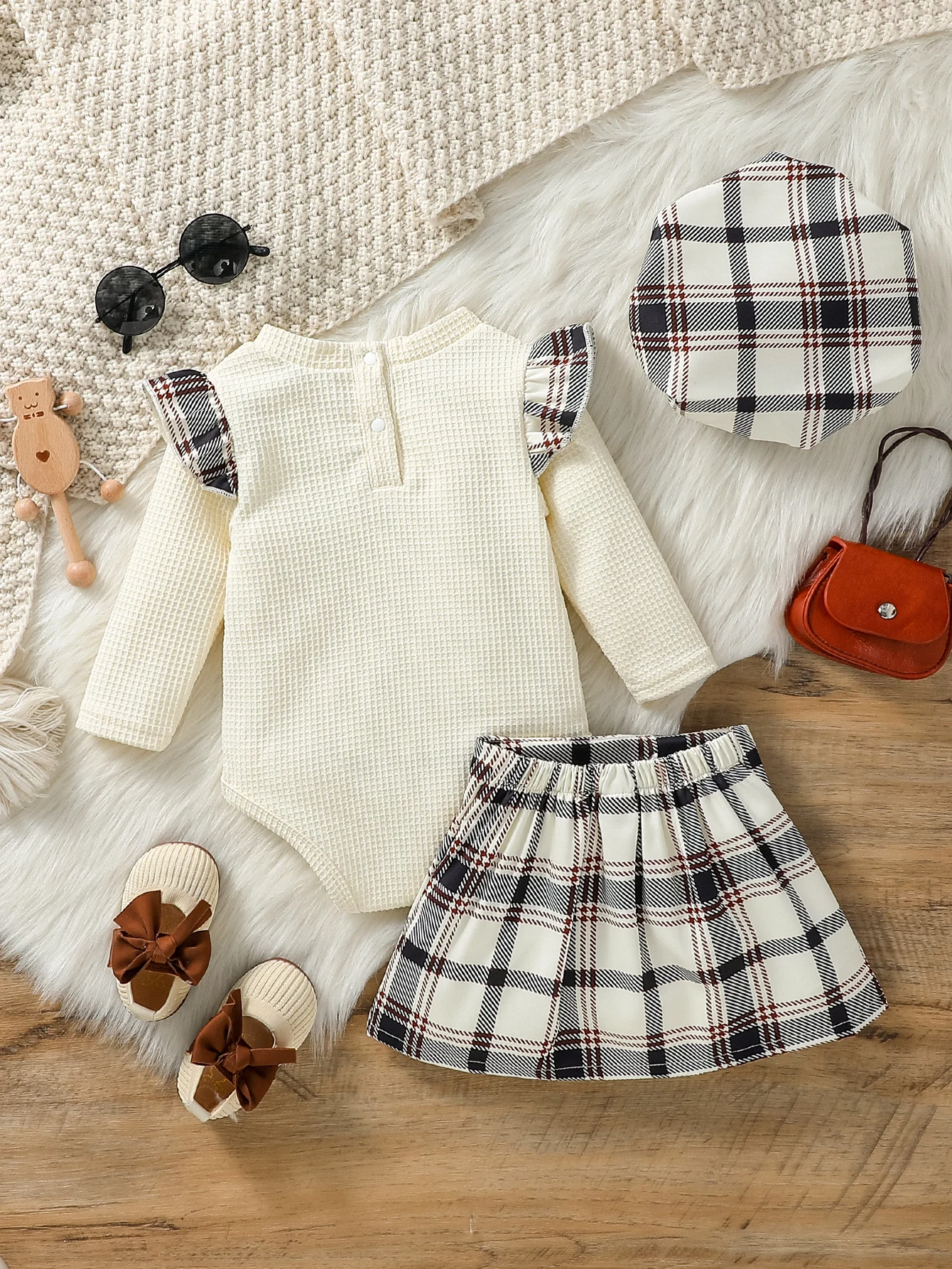 3Pcs 6-18M 2024 Baby girl casual and cute autumn Long Sleeve solid top plaid skirt+Hat For OutDoor Streetwear Clothes