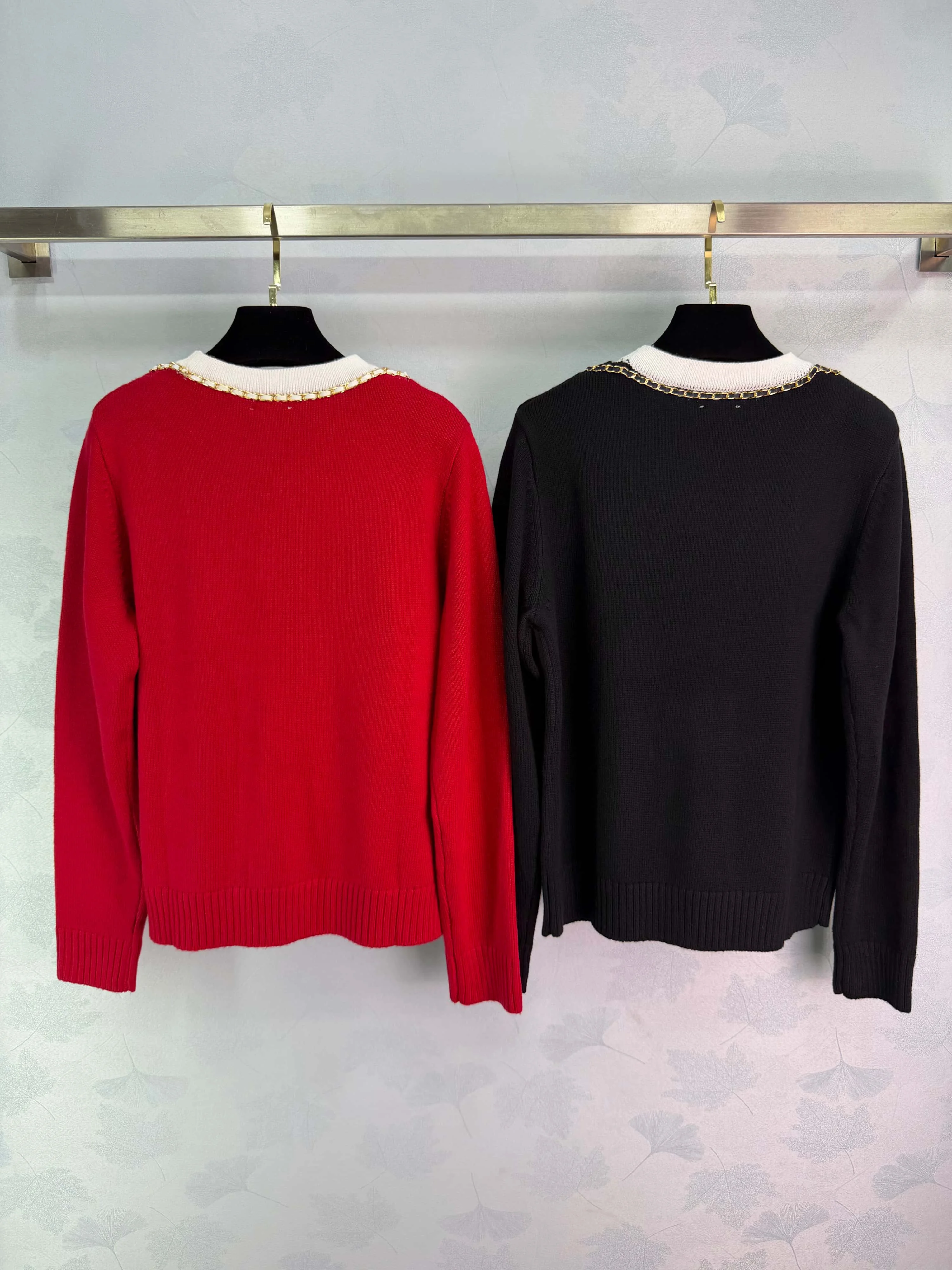 

2026 Women Top Spring New Fake Two Deep V Chain Knit Pulley Head Long Sleeve Fashion Casual Women Sweater