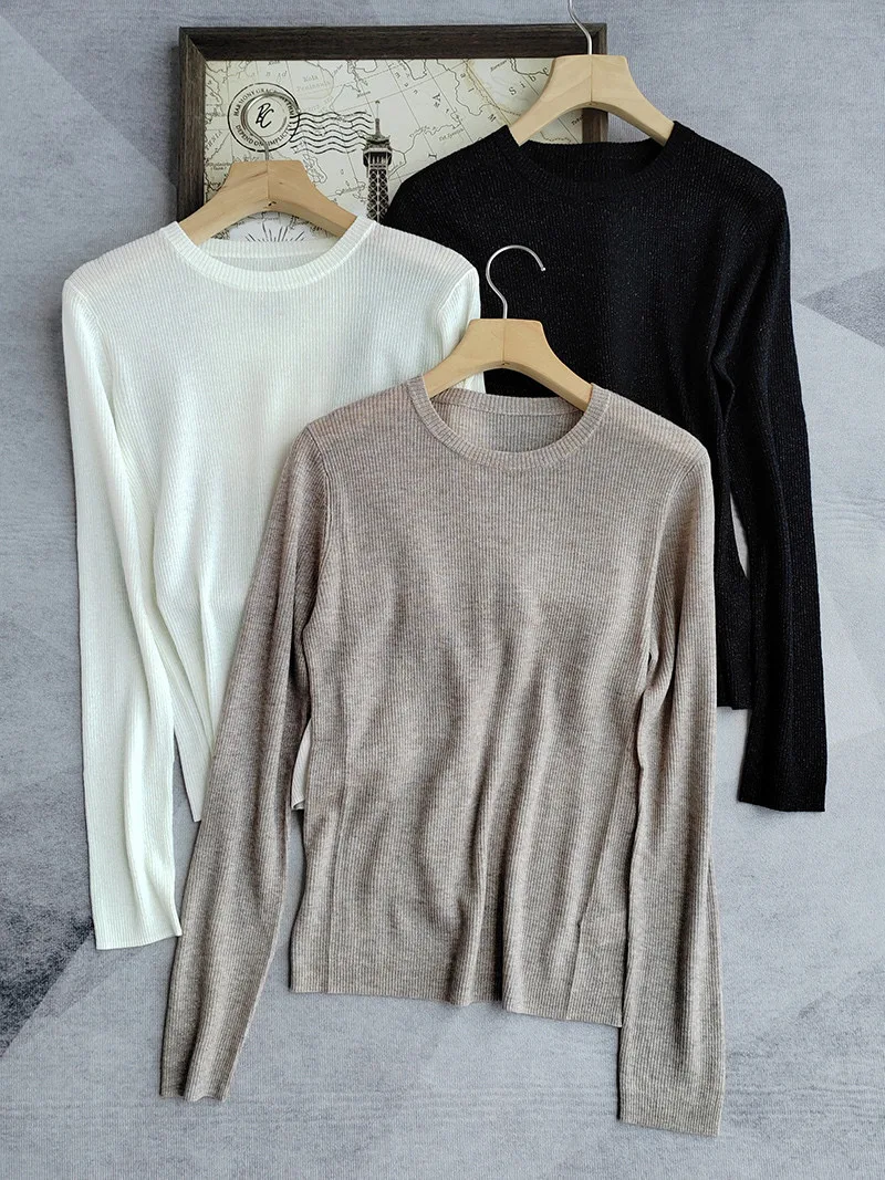 Basic lightweight wool long sleeve knitted blouse