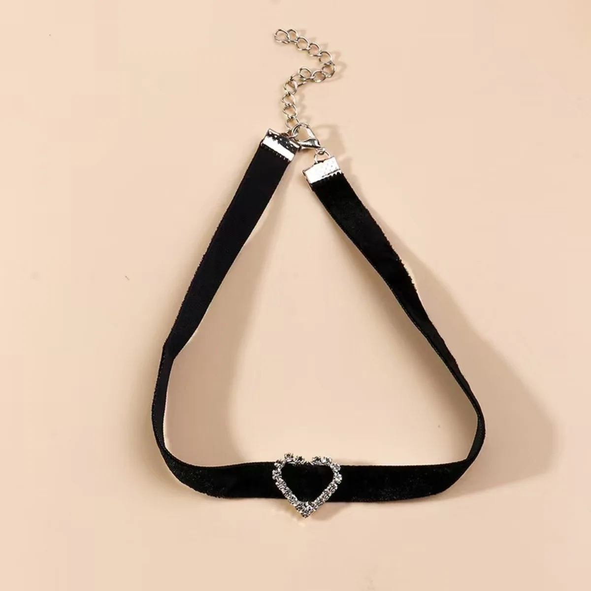 Fashion Sexy Black Velvet Chokers Necklaces Punk Style Statement Crystal Love Hearts Necklace For Women Party Jewelry image 2