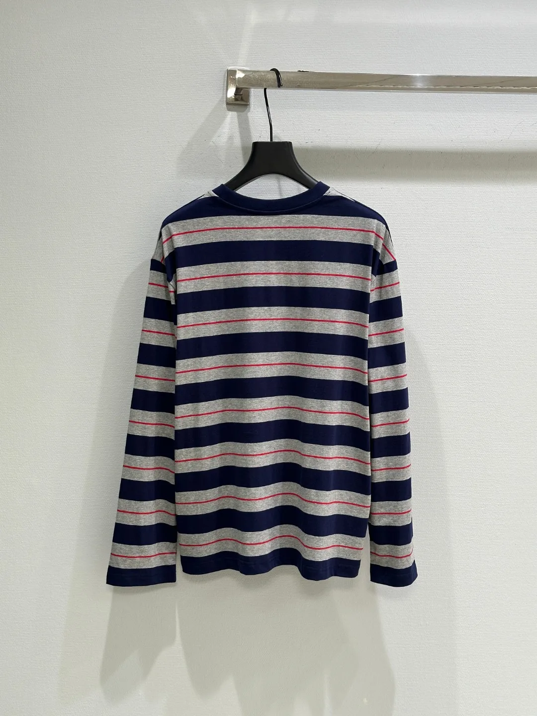 

2025 Spring and Summer Fashion New Elegant Temperament Women's Cotton Round Neck Slim Fit Long Sleeve Contrast Color Striped T-s