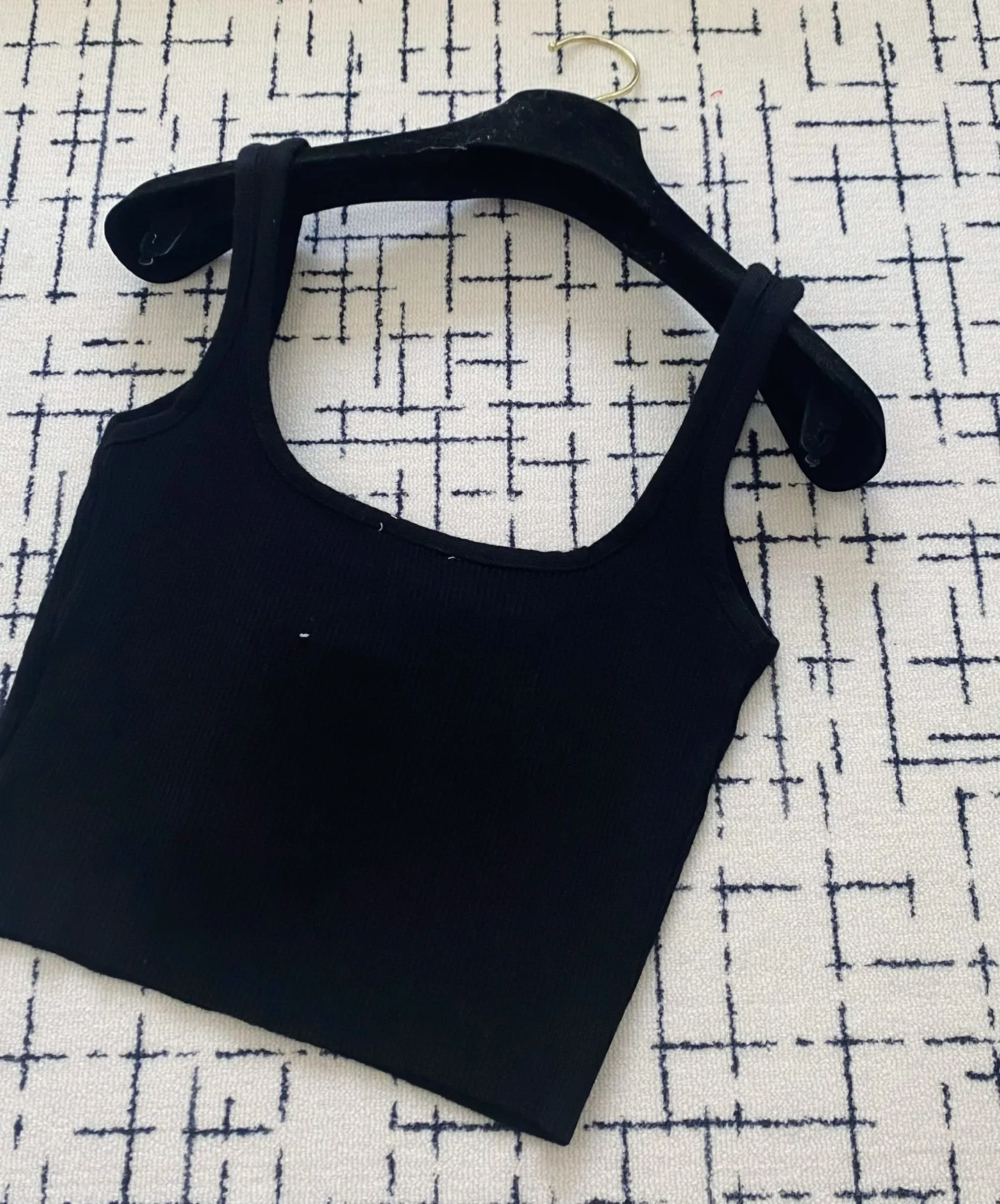 

Spring and Summer New Simple and Comfortable Simple Two-color Vest