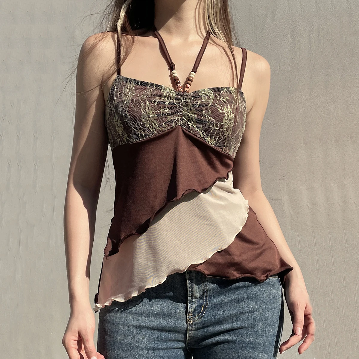 

Новинка 2025 года, повседневная винтажная майка на бретельках 1980-х годов в стиле пэчворк для женщин Y2k, майка с лямкой на шее и рюшами из бисера