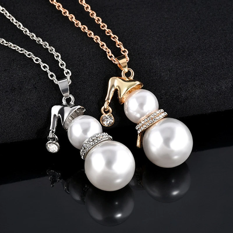 Fashion Cute Christmas Pearl Necklace Girl Snowman Pearl Gourd Clavicle Pendant Ladies Sweater Chain Family Gift