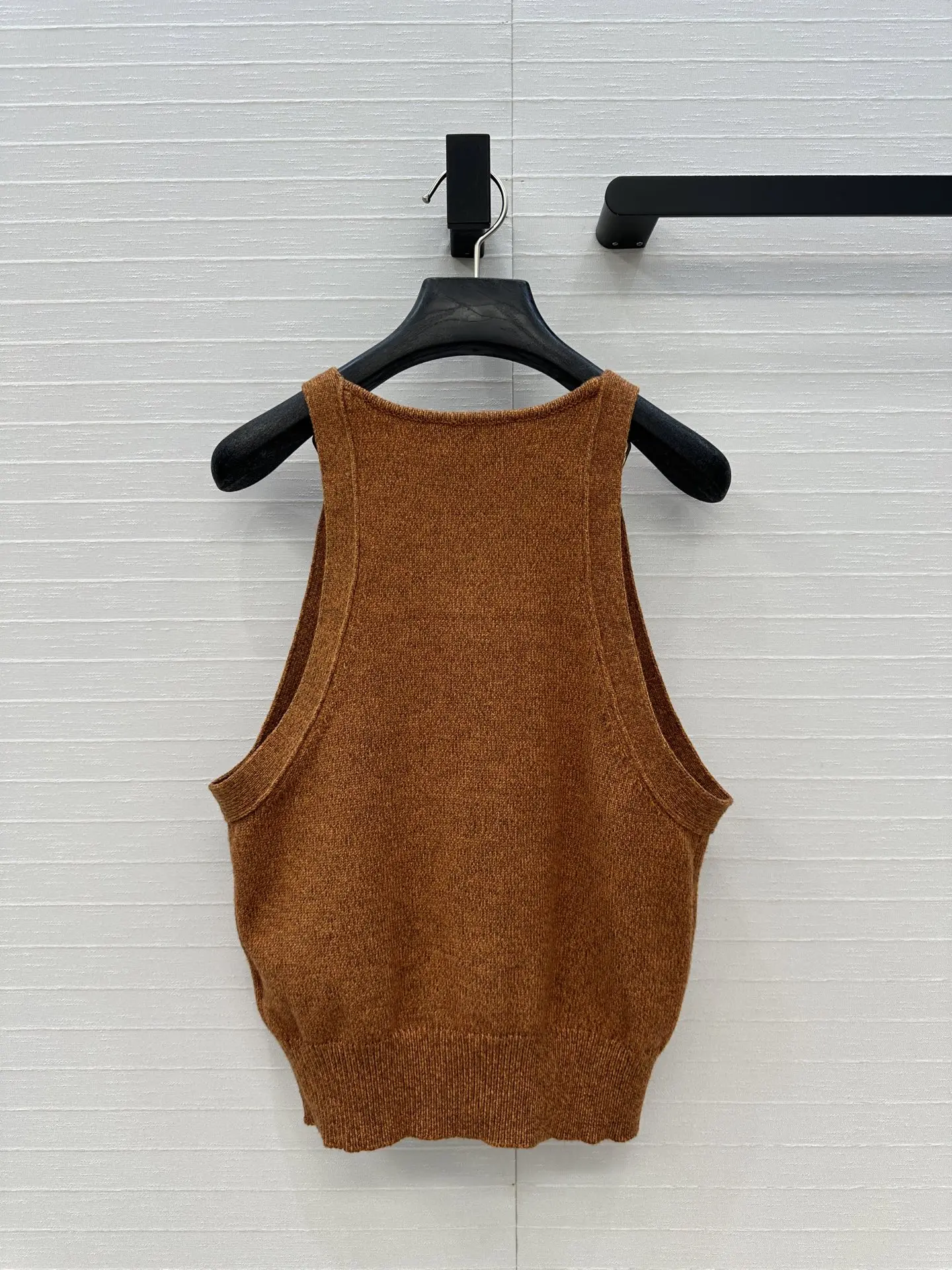 

2025 Spring/Summer New Women's Knitted Vest Elegant and Comfortable