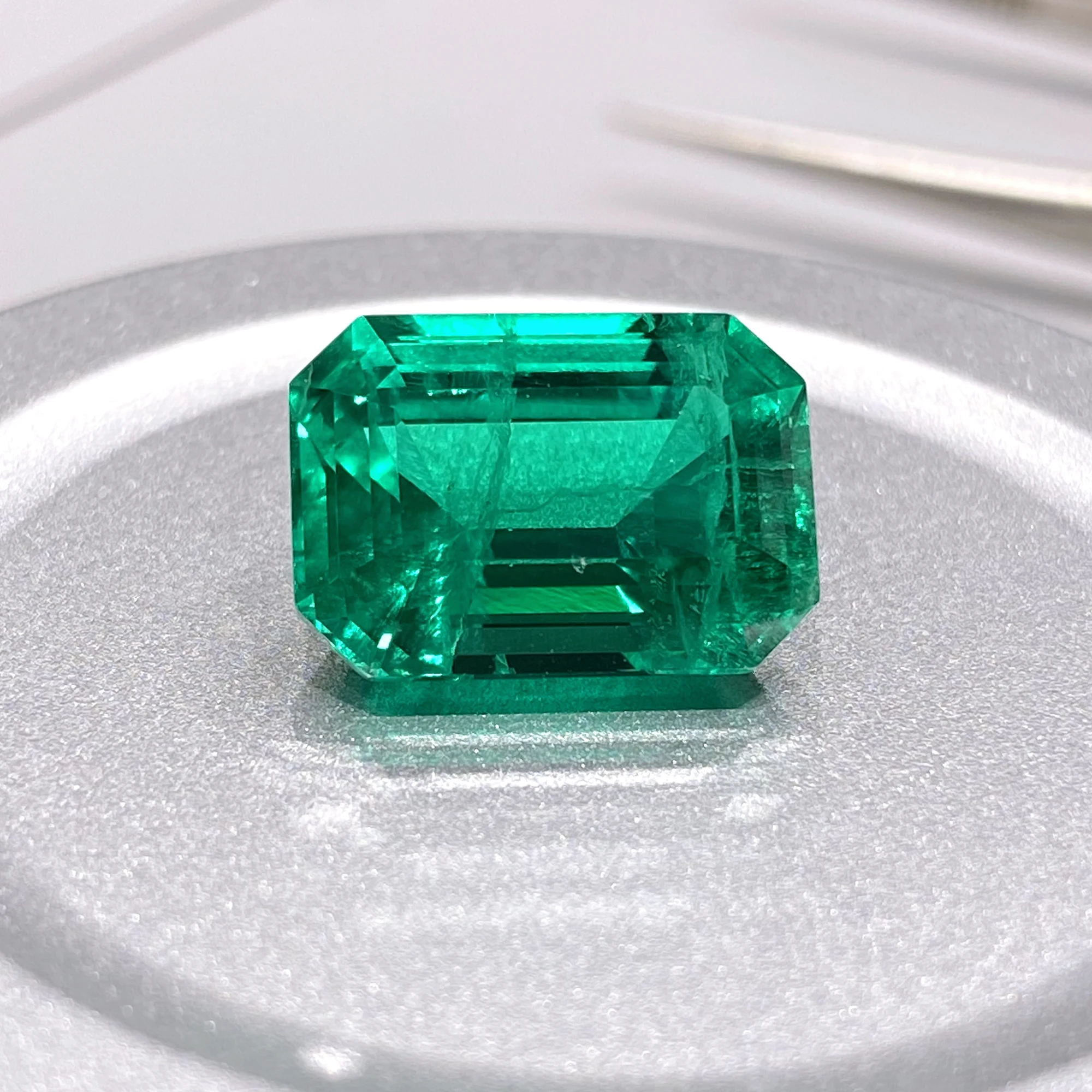 Lab Grown Emerald Stone 7.53ct Colombian Emerald Cut With AGL Certificate for jewelry making