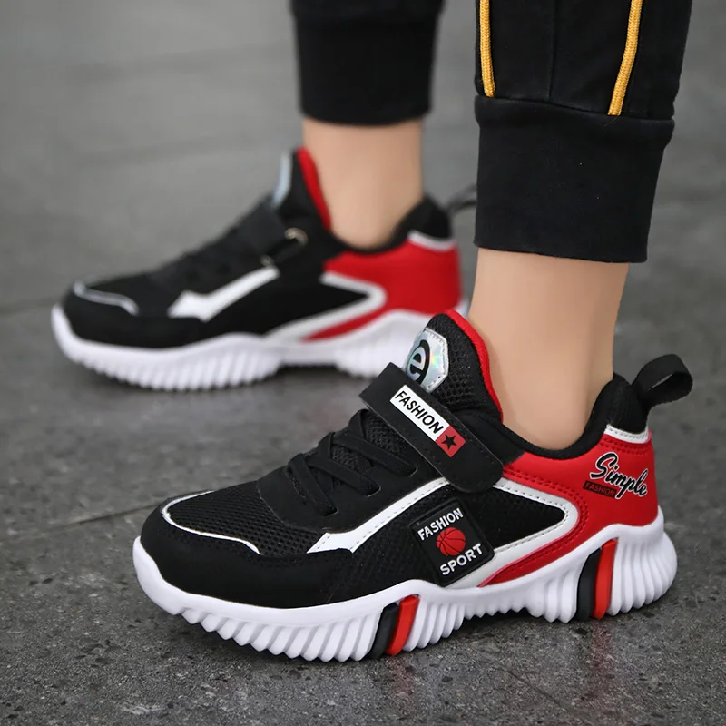 Fashion Four Season Children's Sports Shoes Boys' Running Leisure Breathable Outdoor Kids Casual Shoes Lightweight Sneaker Shoes