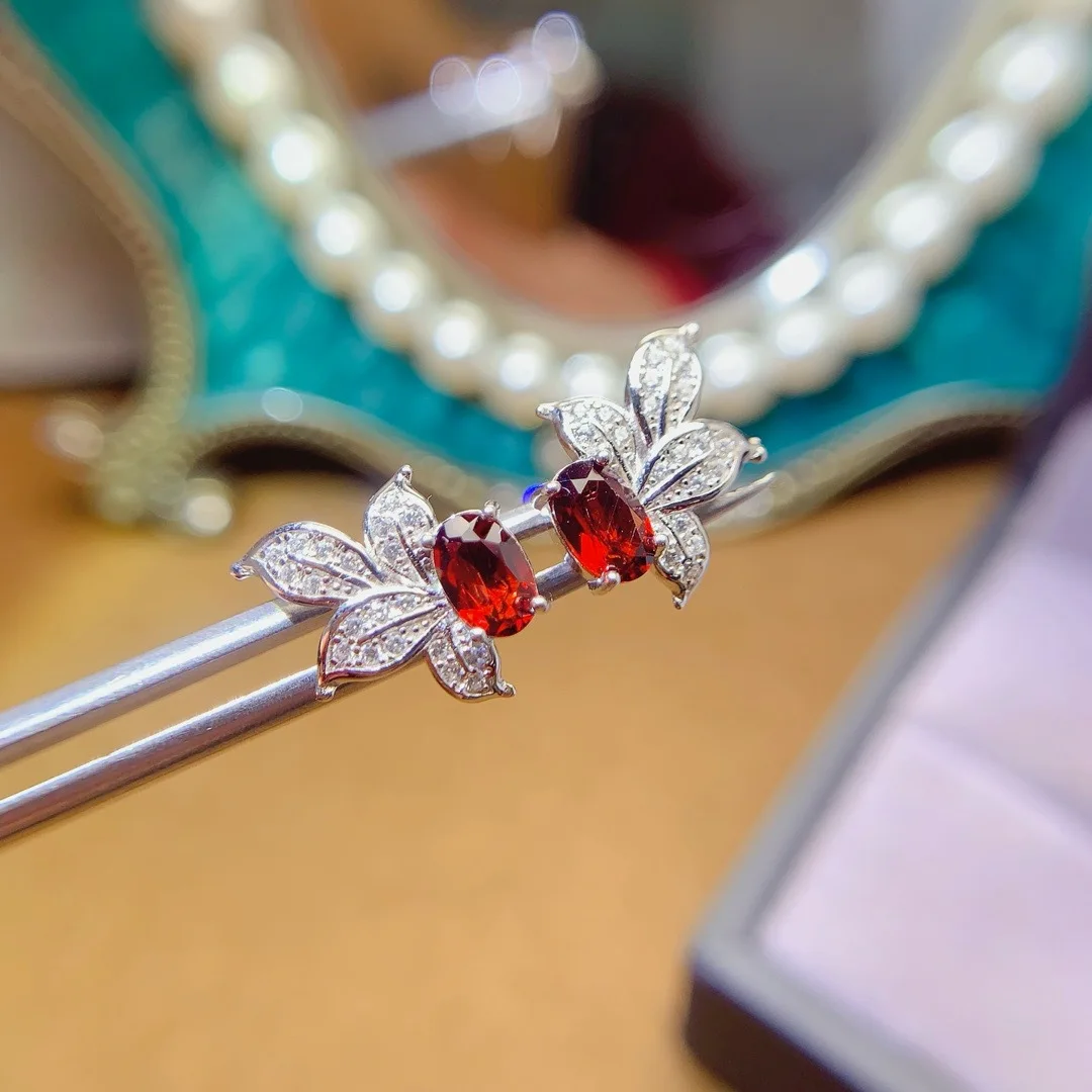 925 sterling silver inset natural red garnet 4x6mm girls electroplated platinum niche earrings to girlfriend New Year birthday