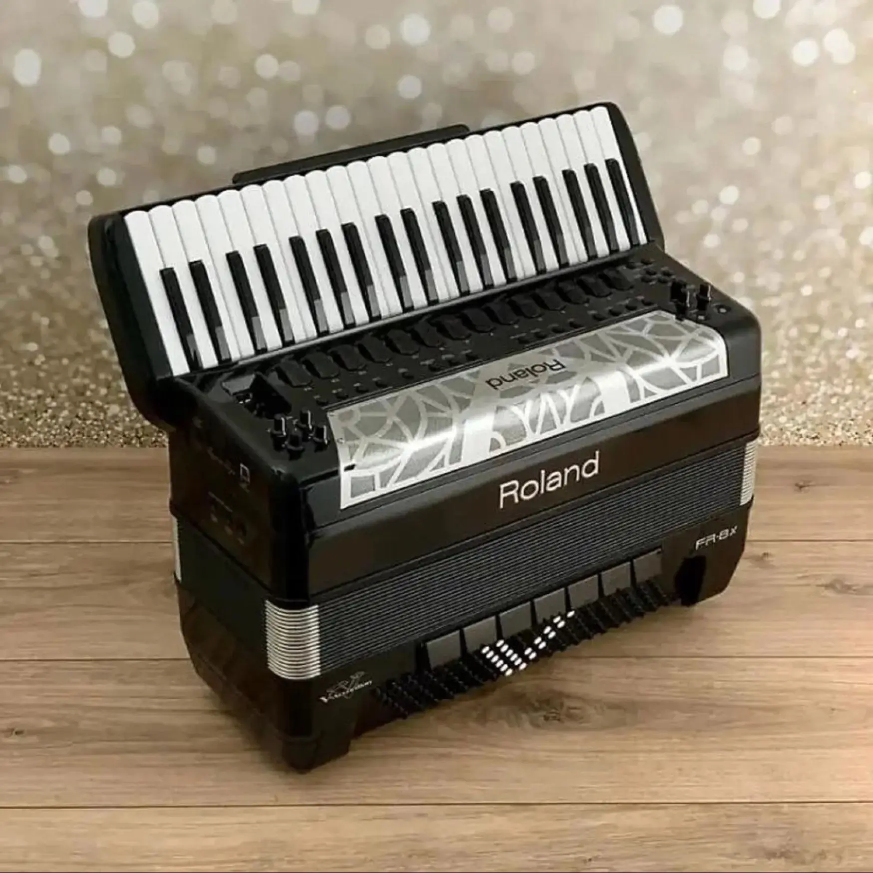 ขายดีที่สุดสําหรับ New Roland V-Accordion FR-8X หีบเพลงอิเล็กทรอนิกส์สีดํา ราคาส่ง