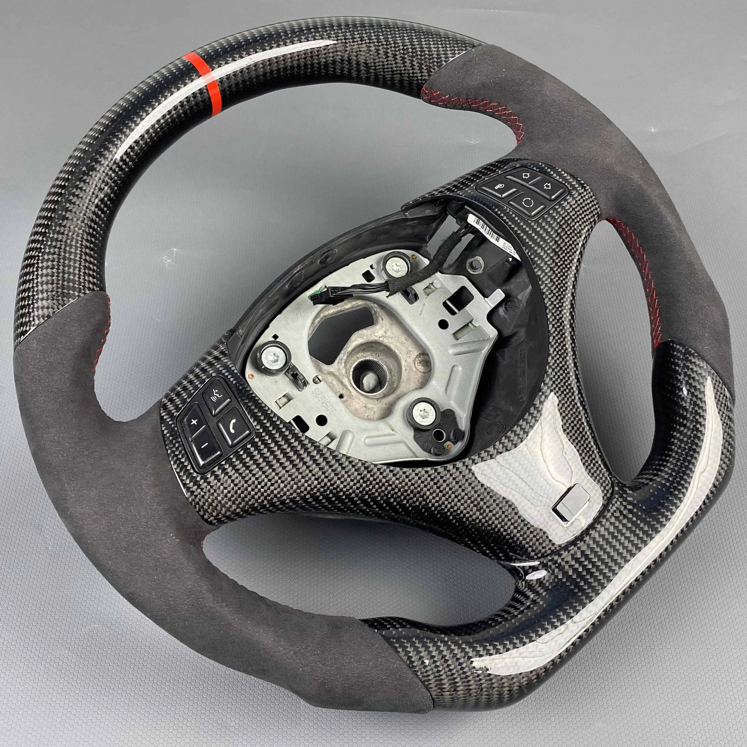 Customized carbon fiber steering wheel for BMW E90 E91 E92 E93 3 series 2004-2013 perforated leather car sporty style