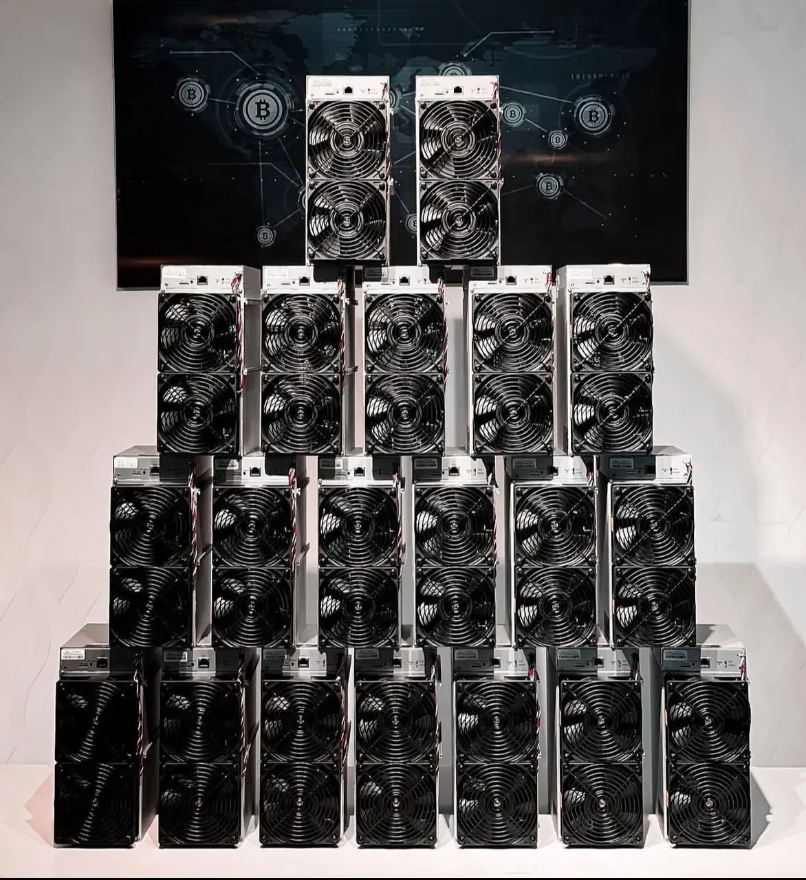 Bitdeer Sealminer A3 Pro Hydro 660TH/S 12.5J/Th ASIC Miner Crypto Miner Computer Data Processor Sealminer A3 Pro Hyd 660Th