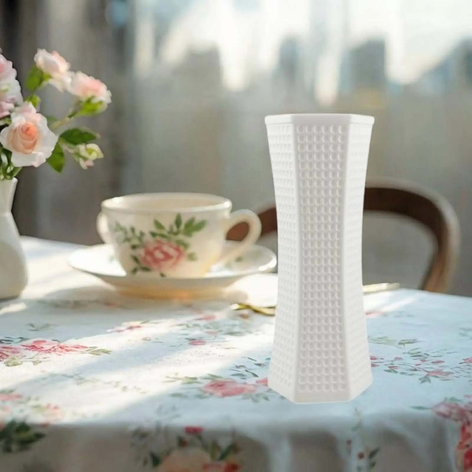 

Plastic Flower Vase Decorative Vase Flower Arrangement Pot for Home Living Room Desktop Ornament Tabletop Centerpieces